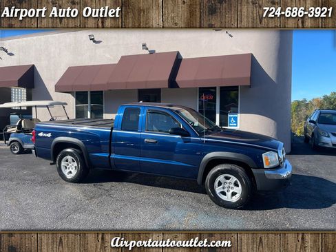 Used 2005 Dodge Dakota SLT image 1