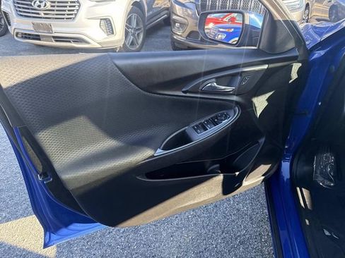 Used 2023 Chevrolet Malibu LT image 19
