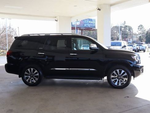Used 2020 Toyota Sequoia Limited image 7
