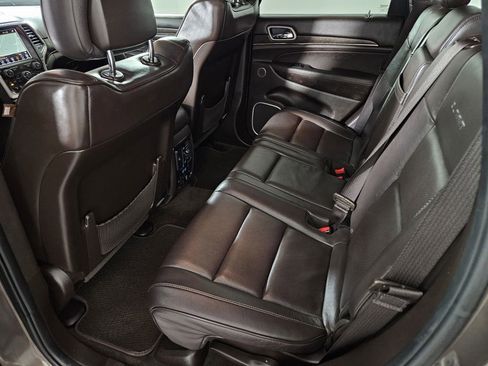 Used 2018 Jeep Grand Cherokee Summit w/ Platinum Series Group image 27