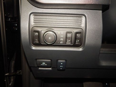 New 2025 Ford F250 Platinum image 22