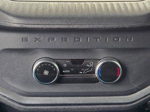 Certified 2025 Ford Expedition Active AWD/4WD image 24