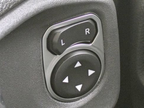 New 2025 Jeep Gladiator Sport AWD/4WD image 24