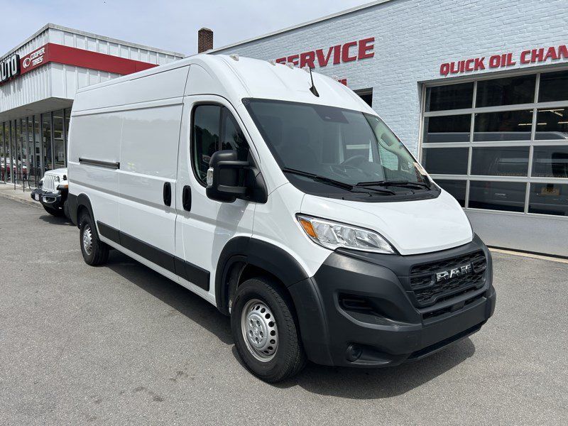 Used 2024 RAM ProMaster 2500 w/ Power Group FWD image 2