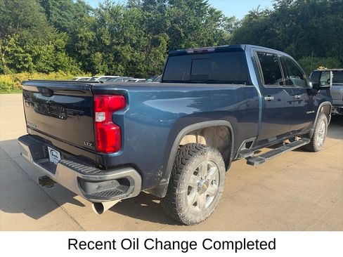 Used 2021 Chevrolet Silverado 2500 LTZ w/ LTZ Premium Package AWD/4WD image 8