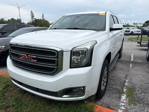 Used 2019 GMC Yukon XL SLT RWD image 3