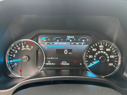 Used 2019 Ford F150 Lariat w/ Equipment Group 502A Luxury AWD/4WD image 16