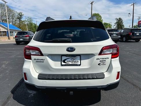 Used 2016 Subaru Outback 3.6R Limited AWD/4WD image 7
