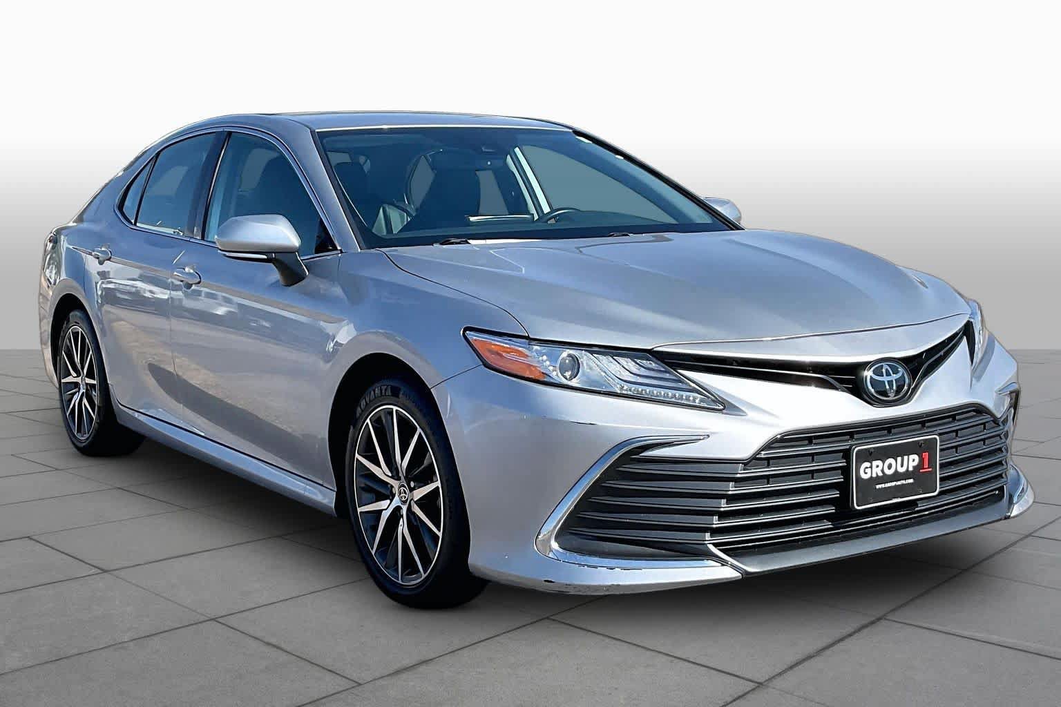 Used 2024 Toyota Camry XLE w/ Cold Weather Package AWD/4WD image 3