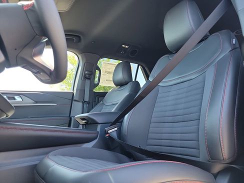 New 2026 Ford Explorer ST-Line image 17