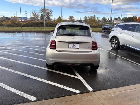 New 2025 FIAT 500 e image 8