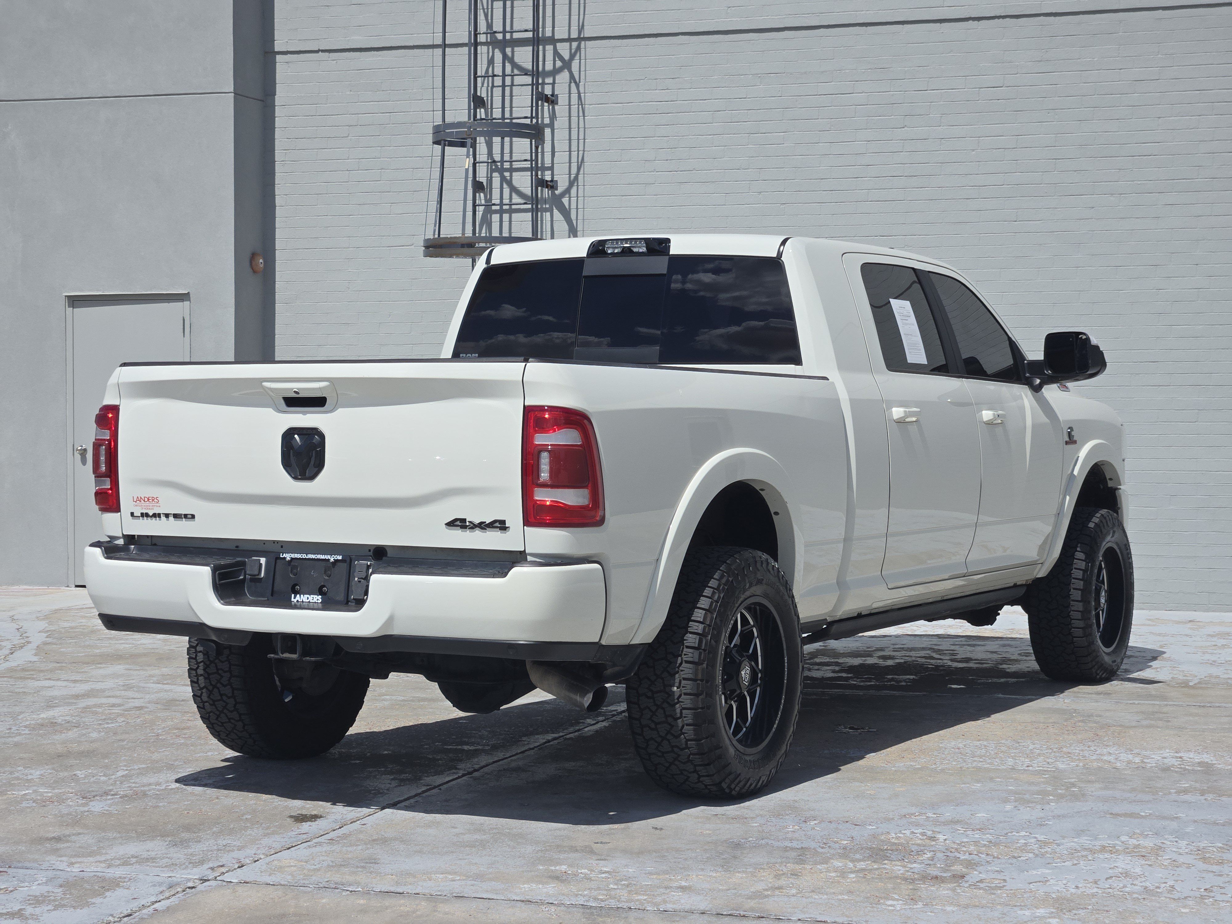 Used 2022 RAM 2500 Limited AWD/4WD image 8