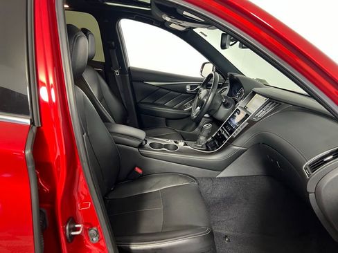 Used 2022 INFINITI Q50 Sensory image 38