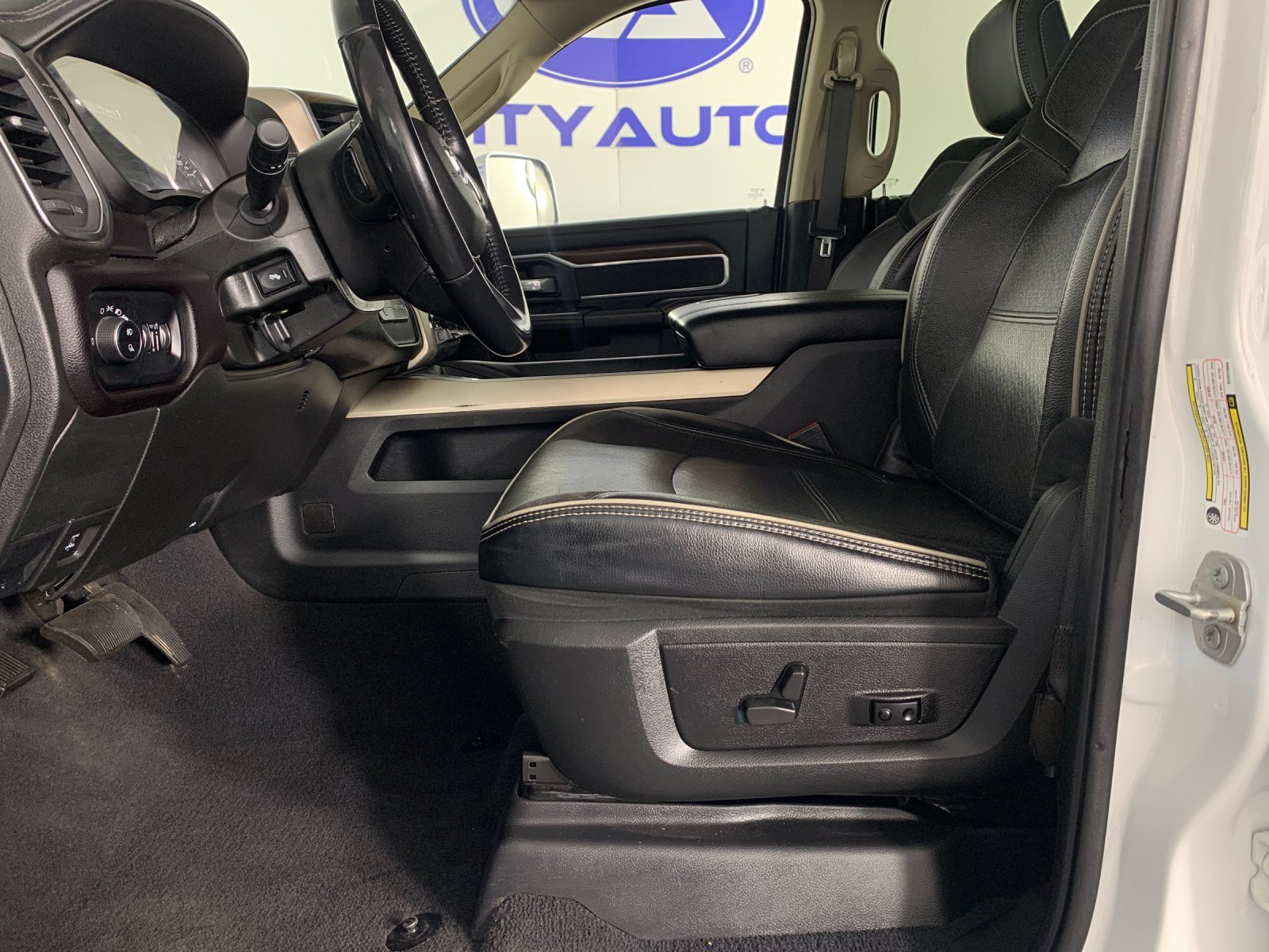 Used 2022 RAM 2500 Laramie AWD/4WD image 12