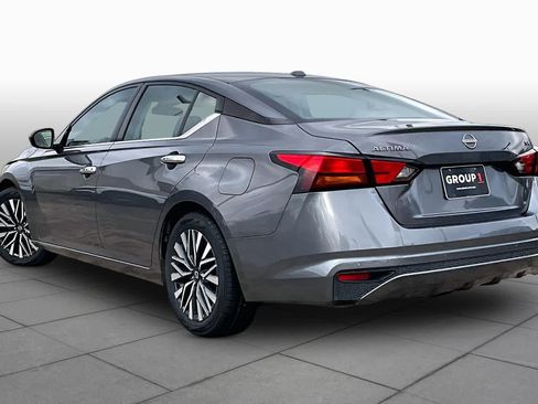 Certified 2024 Nissan Altima 2.5 SV FWD image 12