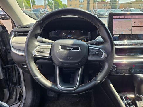 Used 2022 Jeep Compass Limited w/ Elite Group AWD/4WD image 30