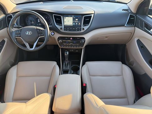 Used 2016 Hyundai Tucson Limited w/ Option Group 03 image 10