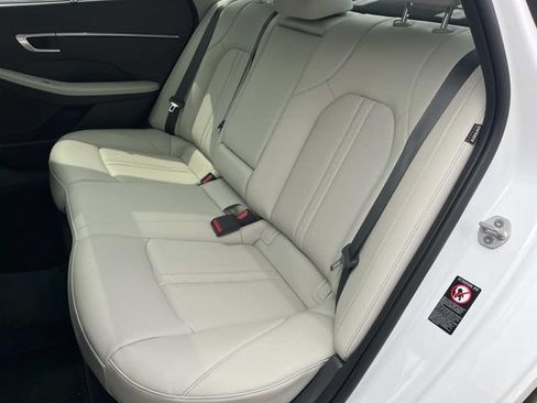 Used 2023 Hyundai Sonata Limited w/ Cargo Package FWD image 22