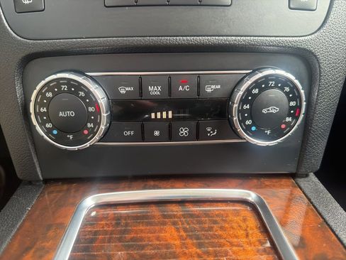 Used 2013 Mercedes-Benz GLK 250 BlueTEC 4MATIC image 37