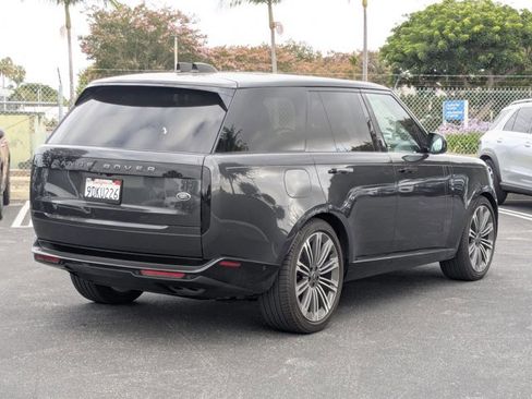 Used 2023 Land Rover Range Rover SE AWD/4WD image 5