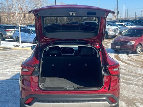 Used 2025 Chevrolet Trax LT w/ Driver Confidence Package image 14