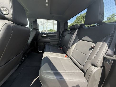 Used 2026 GMC Sierra 1500 SLT AWD/4WD image 23