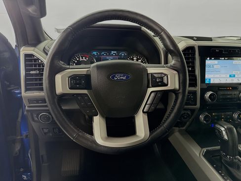 Used 2018 Ford F150 Lariat w/ Equipment Group 502A Luxury AWD/4WD image 12