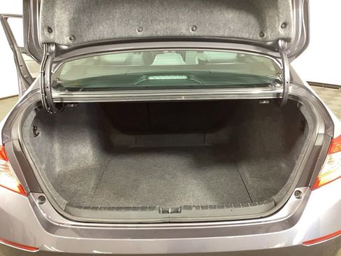 Used 2018 Honda Accord EX image 30