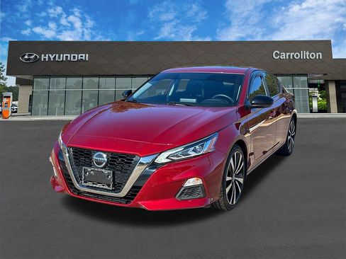 Used 2019 Nissan Altima 2.5 SR w/ SR Premium Package image 1