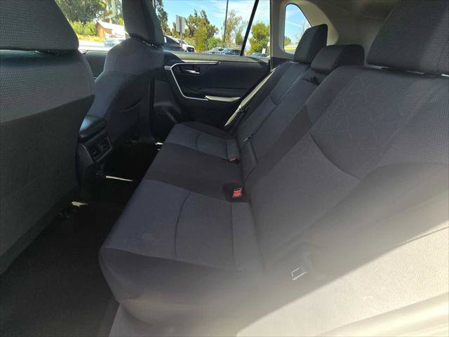 Used 2024 Toyota RAV4 XLE FWD image 17