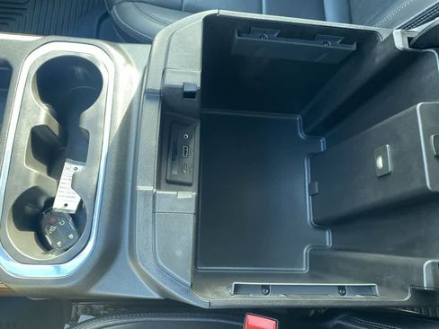 Used 2022 Chevrolet Silverado 3500 High Country image 20