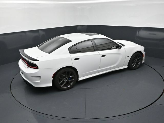 Used 2019 Dodge Charger R/T w/ Blacktop Package RWD image 18