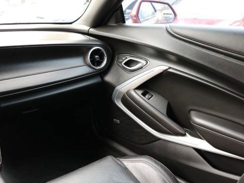 Used 2017 Chevrolet Camaro SS image 13