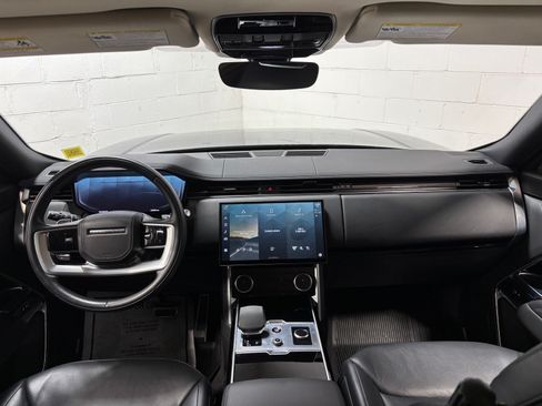 Used 2023 Land Rover Range Rover Long Wheelbase SE AWD/4WD image 36