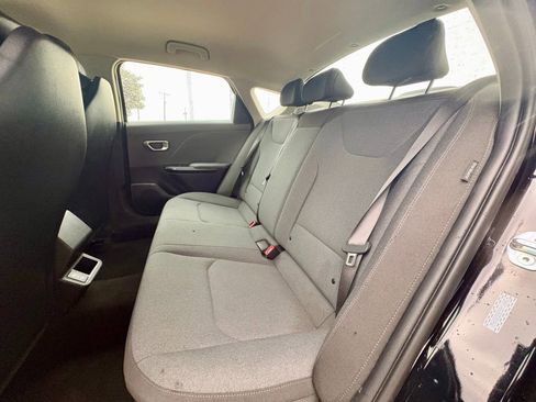 Used 2025 Kia K4 FWD image 13