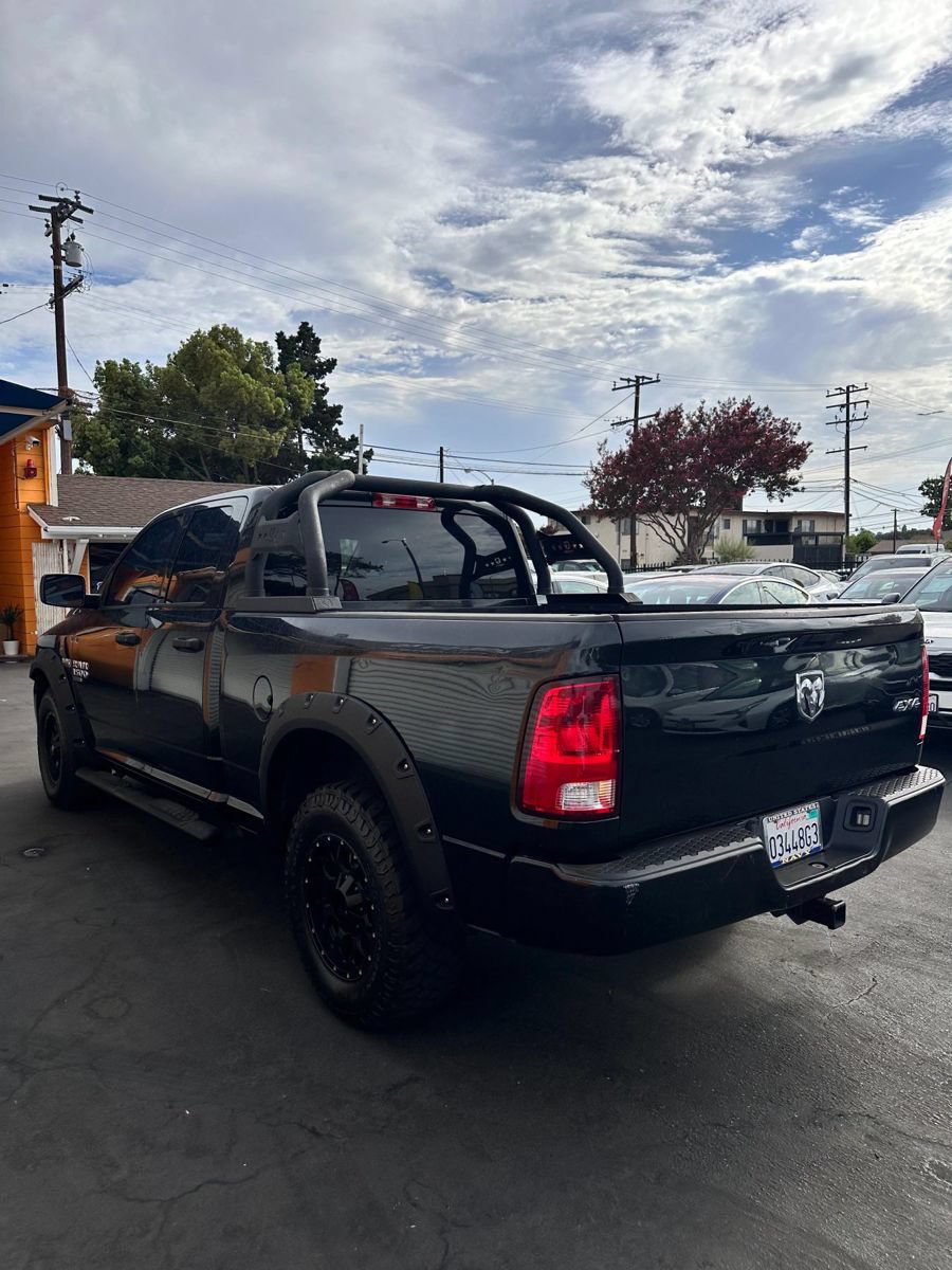 Used 2019 RAM 1500 Express AWD/4WD image 3