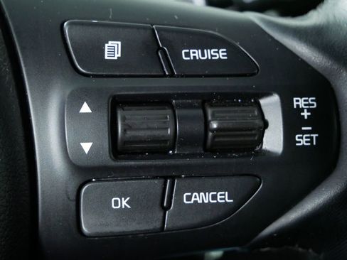 Used 2017 Kia Sorento LX w/ LX Convenience Package image 21