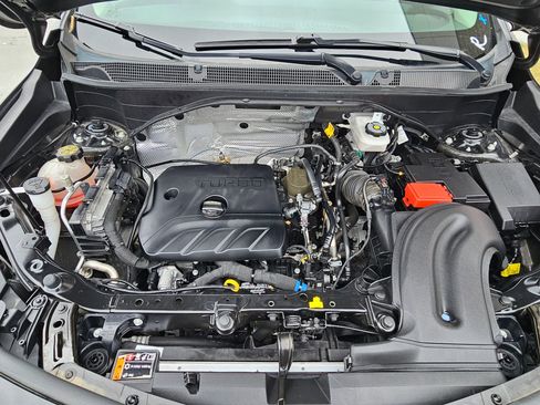 Used 2024 Buick Encore GX Sport Touring w/ Comfort Package image 31