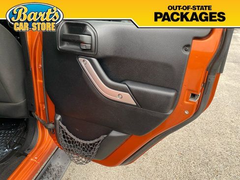 Used 2011 Jeep Wrangler Unlimited Sahara w/ Trailer Tow Group AWD/4WD image 9