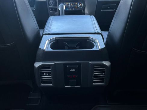 Used 2016 Ford F150 Platinum w/ Equipment Group 701A Luxury image 31