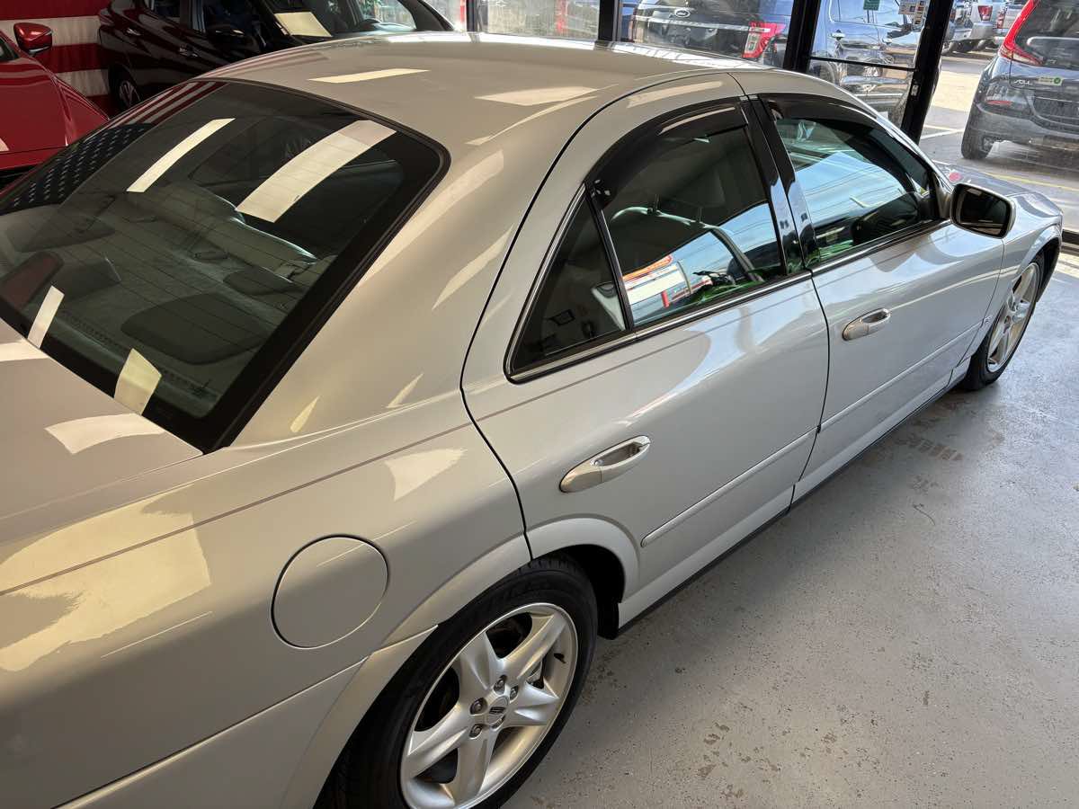 Used 2000 Lincoln LS RWD image 20