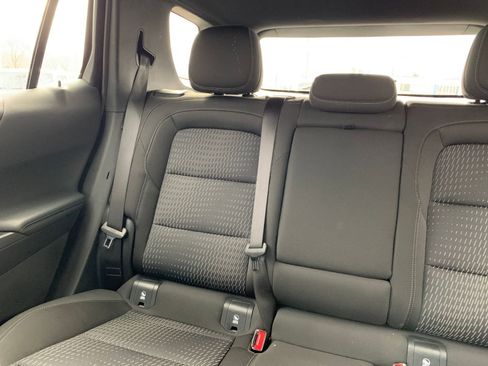 Used 2025 Chevrolet Equinox LT image 38