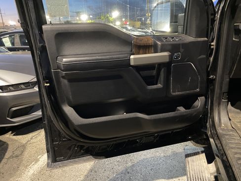 Used 2018 Ford F150 Lariat w/ Equipment Group 502A Luxury image 16