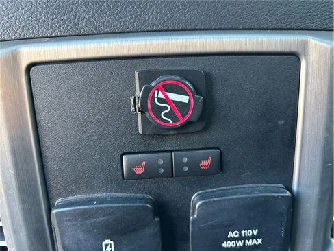 Used 2017 Ford F150 Platinum w/ Equipment Group 701A Luxury image 42