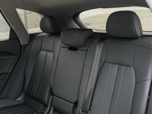 Certified 2025 Audi Q5 Premium w/ Convenience Package image 25