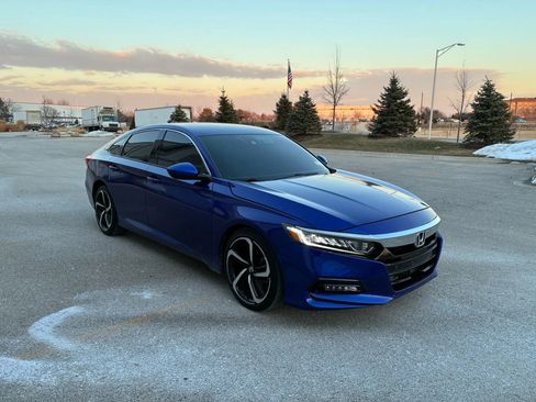 Used 2020 Honda Accord Sport image 3