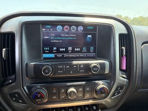 Used 2019 Chevrolet Silverado 2500 LTZ w/ Duramax Plus Package AWD/4WD image 10