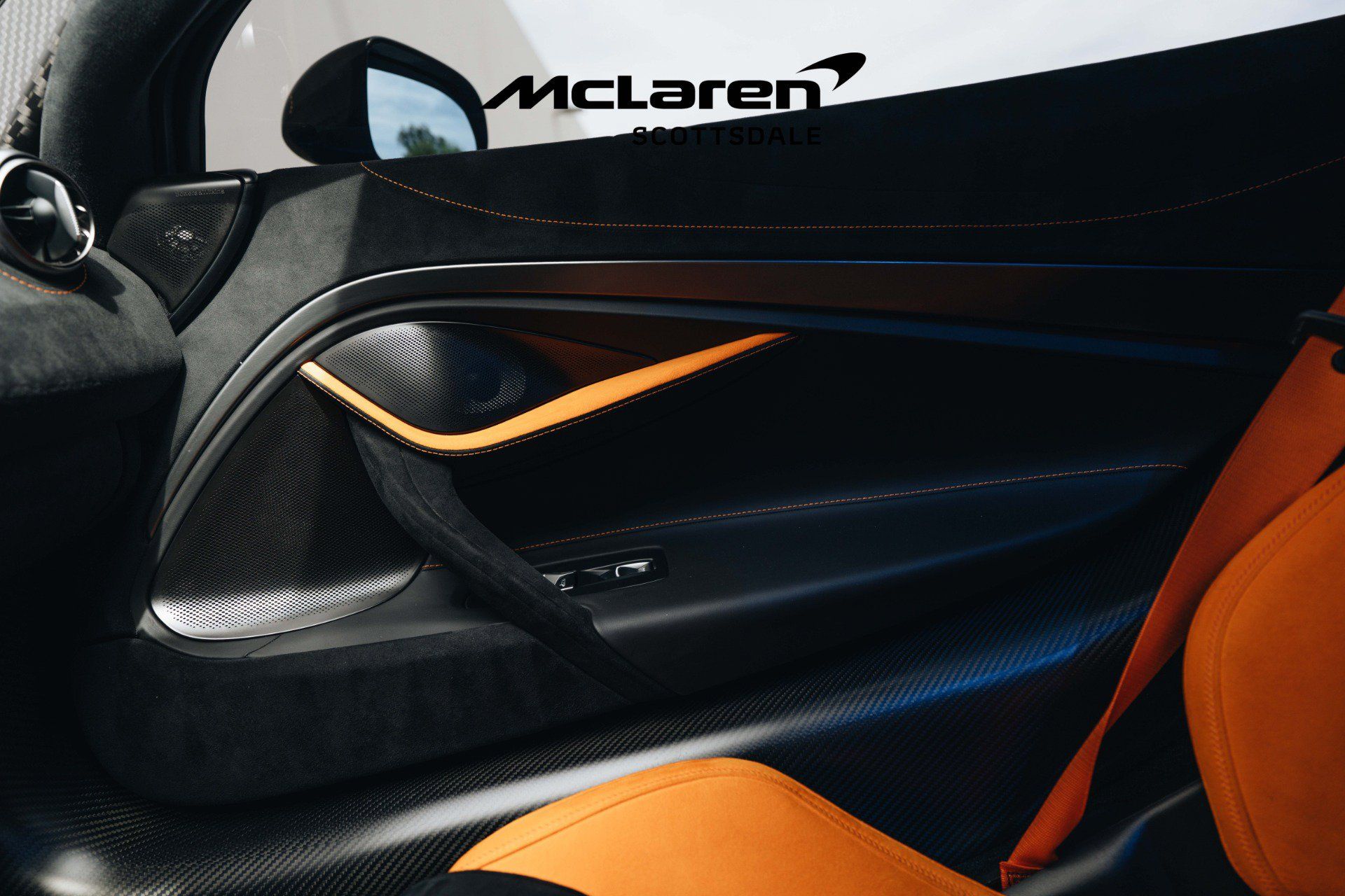 Used 2024 McLaren 750S Spider RWD image 31