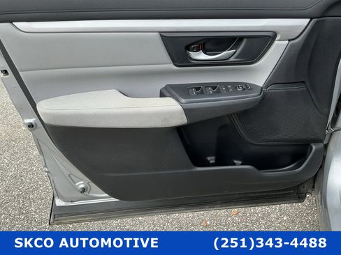 Used 2018 Honda CR-V LX image 12