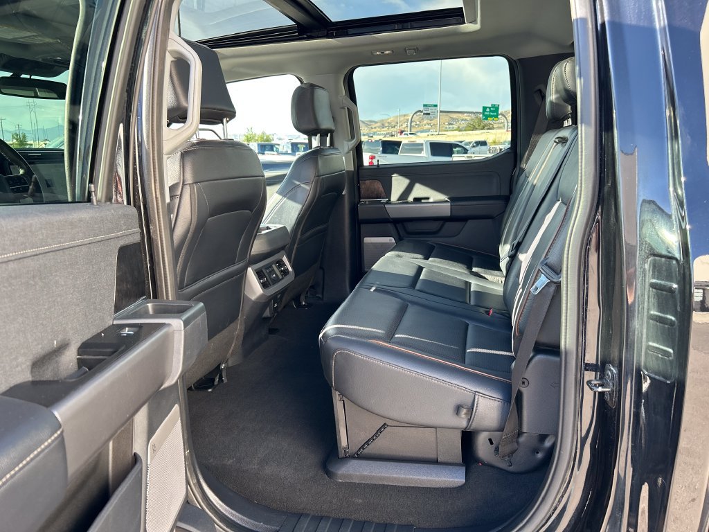 Used 2026 Ford F350 Lariat w/ Black Appearance Package AWD/4WD image 9